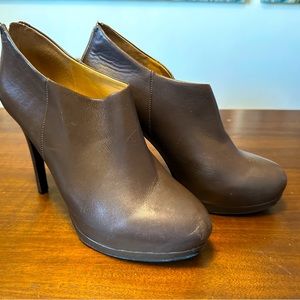 Nine West Grey Leather Booties